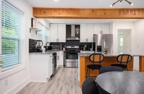 Church Street House | Chic 3BR Bungalow with Screened Porch & Patios