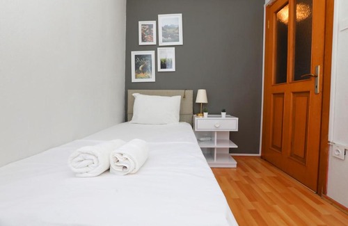 Beyoglu Apartment | Chic and Convenient Apartment Surrounded in Beyoglu