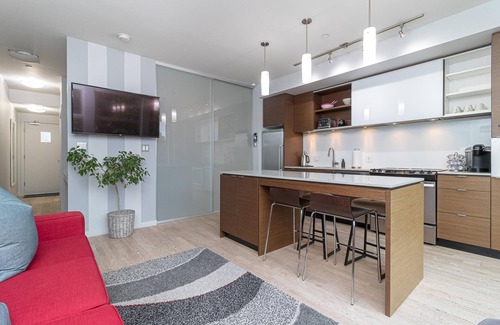 Downtown Victoria Condo | Chic and Cozy Condo in Old Town Victoria