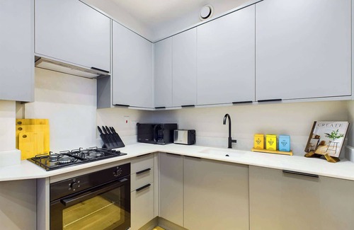 Soho Apartment | Chic and Modern Apartment by Piccadilly Circus