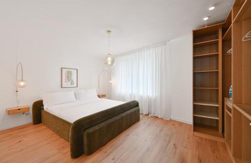 Elberfeld-Mitte Apartment | Chic and Spacious 2-Room Apt in Wuppertal Center