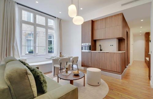 Porte-Saint-Martin Apartment | Chic apartment - 1BR-4P - République