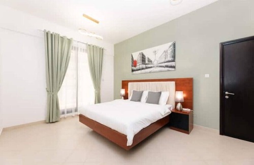 Jabal Ali 2 Apartment | Chic Apartment With Balcony Near The Walk JBR