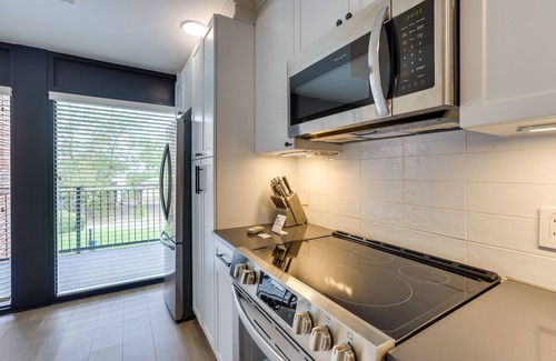 Birmingham Apartment | Chic Birmingham Vacation Rental w/Shared Pool!