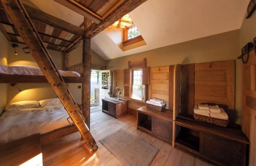 Calistoga Resort | Chic Bunk House at SSS Ranch/Resort Calistoga