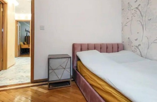 Kilburn Apartment | Chic Central London: Your Boutique Design Haven