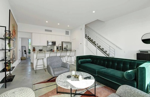 Little Tuscany House | Chic Chic Boom- 2 Bedroom Condo, plus office with Full Murphy Bed