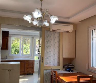 Blloku Apartment | Chic City Retreat - Stylish Apartment in Bllok, Tirana