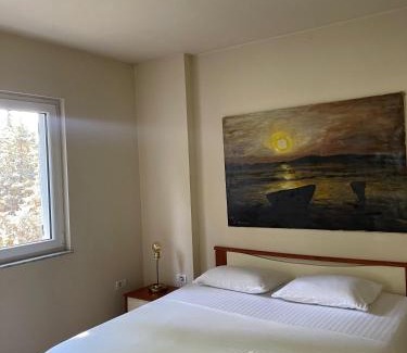 Blloku Apartment | Chic City Retreat - Stylish Apartment in Bllok, Tirana