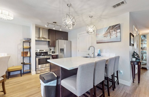 Southeast Pensacola House | Chic coastal home w private pool, close to downtown & beach