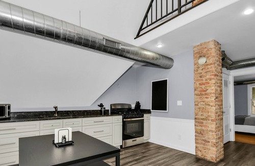 Brighton Park House | Chic & Cozy Chicago Stay Close to Downtown