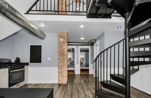 Brighton Park House | Chic & Cozy Chicago Stay Close to Downtown