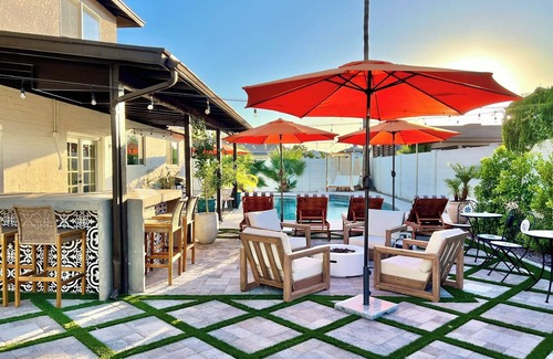 Peoria Ave Citizen's Group House | Chic & Cozy Spanish Hacienda, Courtyard & Pool