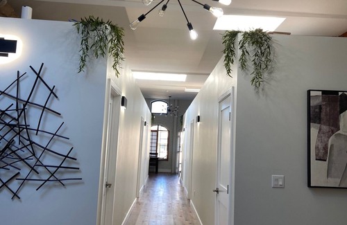 Pico-Union House | Chic Downtown LA Live adjacent Private room & Bath