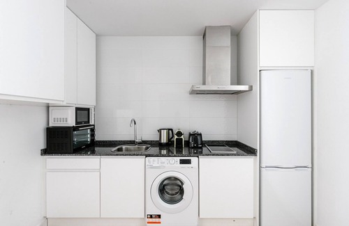 El Palo Apartment | Chic El Palo 1BR w/Elevator, near beach area