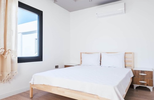 Bodrum City Center Apartment | Chic Flat w Balcony 3 min to Beach in Bodrum