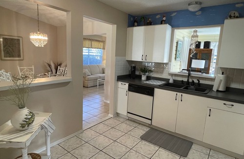 Candler House | Chic Golf Cart Retreat in The Villages - Rio Ponderosa Haven, Private Oasis!