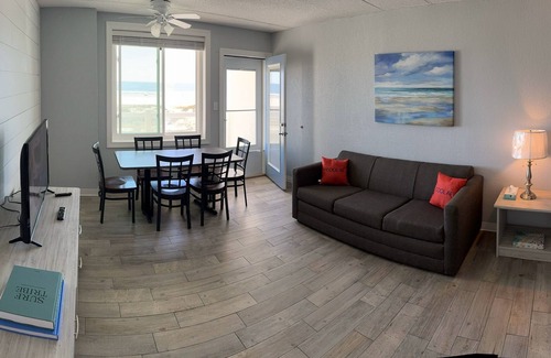 Wildwood Crest Apartment | Chic hotel suite with WiFi and AC in charming Wildwood Crest