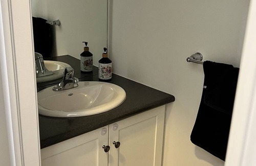 Hamilton House | Chic modern townhouse in Ancaster