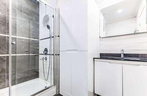 Suadiye Apartment | Chic Residence 5 min to Bagdat Ave in Kadikoy