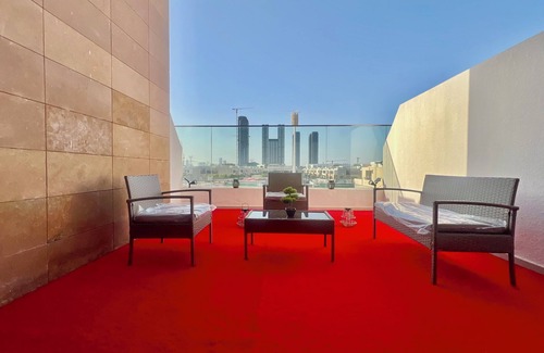 Nad Al Sheba Apartment | Chic studio 1-bedroom with AC, WiFi in amazing Dubai BIG PATIO