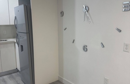 Nassau Apartment | Chic studio for business and pleasure near restaurants in beautiful Nassau
