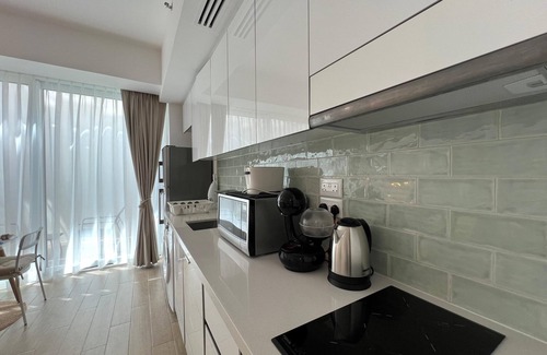 Abu Dhabi City Center Apartment | Chic studio in cool Yas Island, Abu Dhabi with WiFi, AC, fitness room