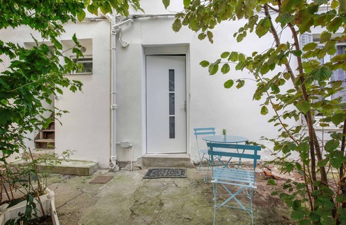 Colombes Apartment | Chic studio near Paris