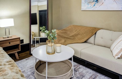 Central New York City Apartment | Chic Studio Steps from Times Square, Historic Building with Modern Amenities