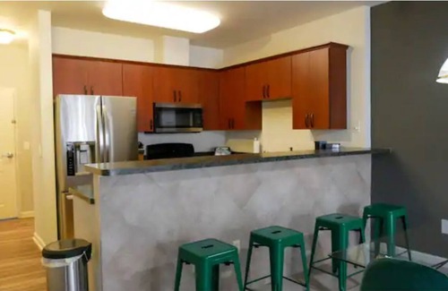 Dearborn Apartment | Chic Suite*Business Travel*By Museum*W/D*Smart TV