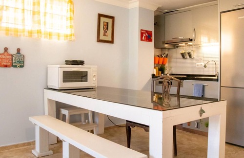 Cesme Villa | Chic Villa w Garden Patio 5 min to Beach in Izmir