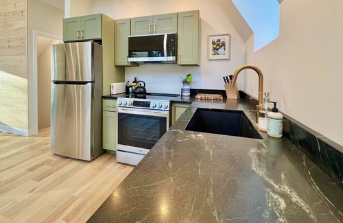 Freeport Apartment | Chickadee A-Frame on Private Road