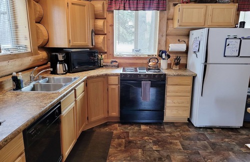 Winthrop House | Chickadee-Wolf Creek 2-Bdrm/2 Bath Country-Townhouse & Loft, Winthrop