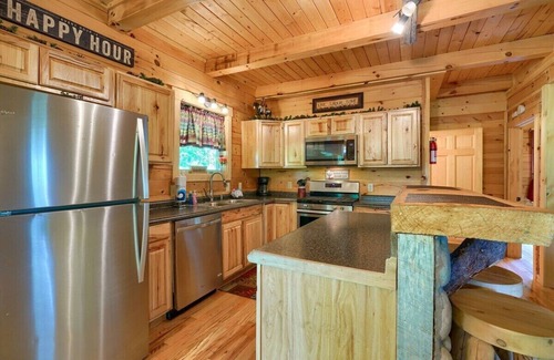 Laurelville Cabin | Chief Logan Lodge | Hocking Hills
