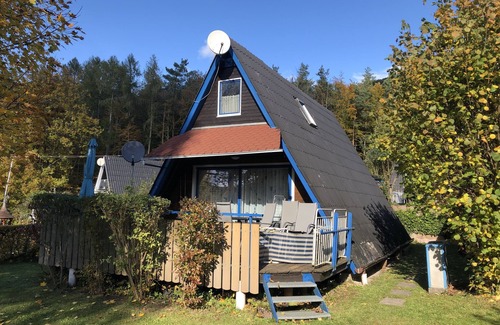Feriendorf Eichwald House | Child- and dog-friendly holiday home with terrace and large garden