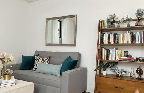 Greenwich Village Apartment | Chill In The Village