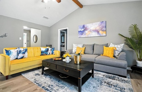 Abilene House | Chimney Wood Hacienda – Your Abilene Home Away