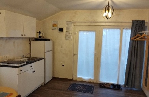 Ujbarok Apartment | Chiomei House close M1
