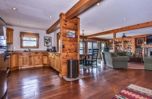 Manitowish Waters Hotel | Chippewa Retreat - Lily Pad Lower