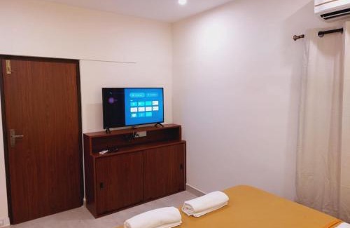 Mylapore Tiruvallikk Hotel | Chippy Residency