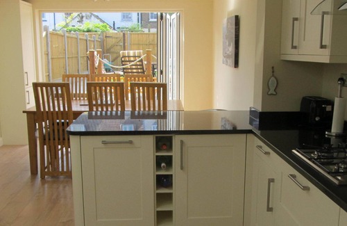 Whitstable House | Chloe Cottage - Family friendly fishermans cottage close to the beach and harbou
