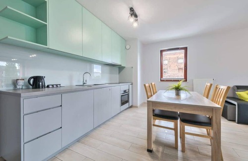 Old Town Apartment | Chmielna 63 | Elegant Apartment | Balcony
