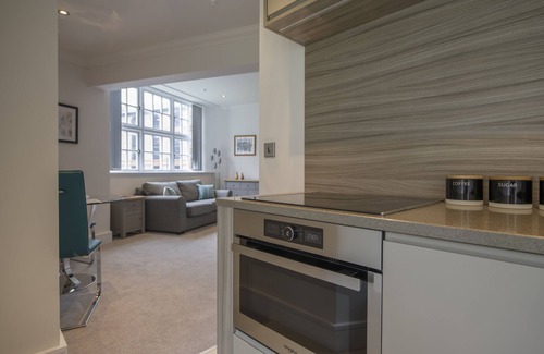 York Apartment | Chocolets - The Foss Suite