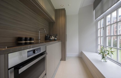 York Apartment | Chocolets - The Foss Suite
