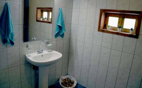 Archanes-Asterousia Apartment | Chrismma 1-Bed Apt with Private Yard & Parking