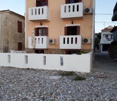 Kokkari House | Christina Pansion