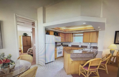 Princeville Condo | Christmas week in Kauai. Charming 2-bedroom condo in beautiful Princeville