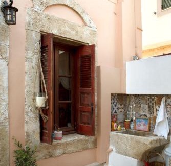Krouson Apartment | Chronis Family Villas