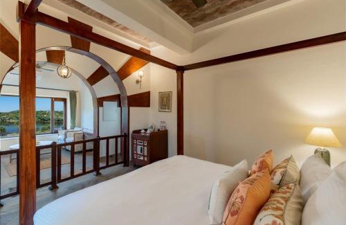 Menar Hotel | Chunda Shikar Oudi