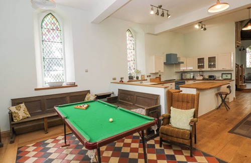 Tan-y-groes Cottage | CHURCH LLYGAD Y DYFFRYN, pet friendly, with a garden in Brynhoffnant